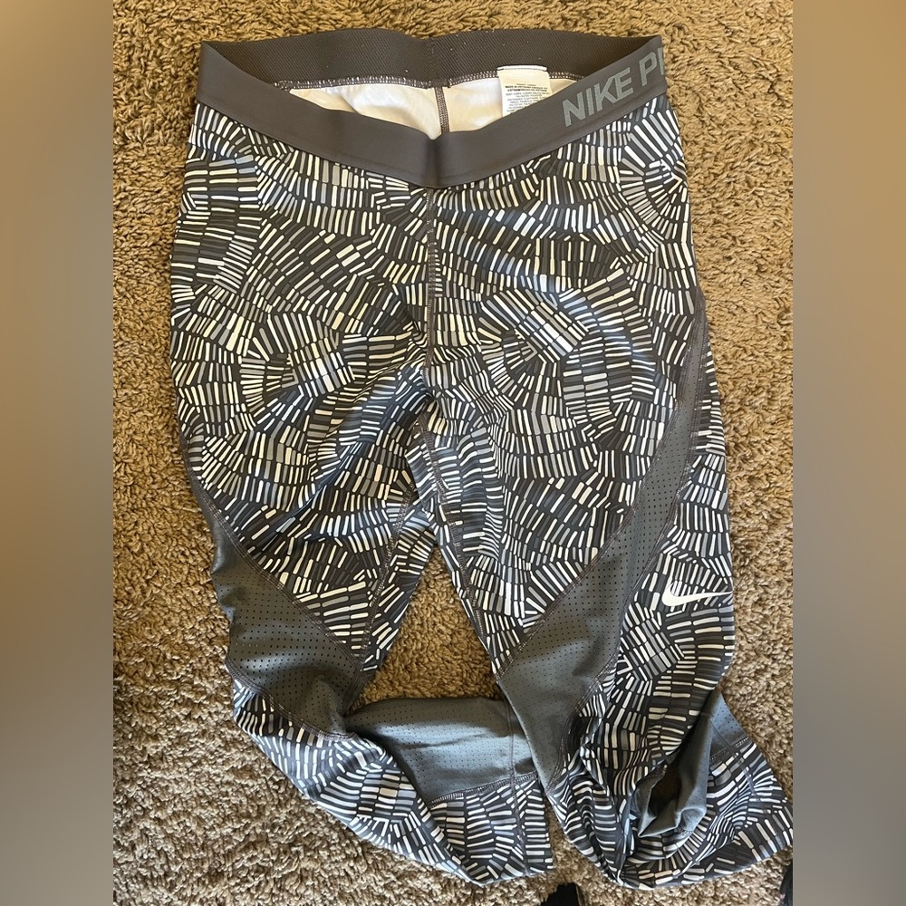 Nike Pro Set - Picture 2 of 4